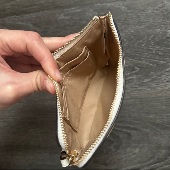 NWOT Coach cherry 🍒 print wristlet mini wallet - Picture 5 of 6